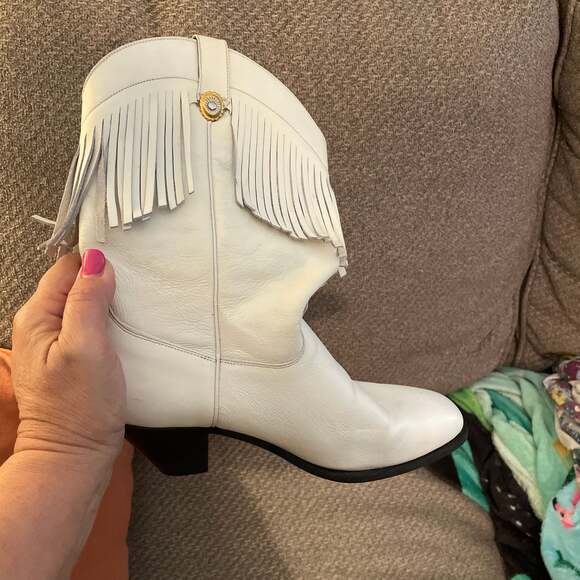 dingo - Picture 2 of 5